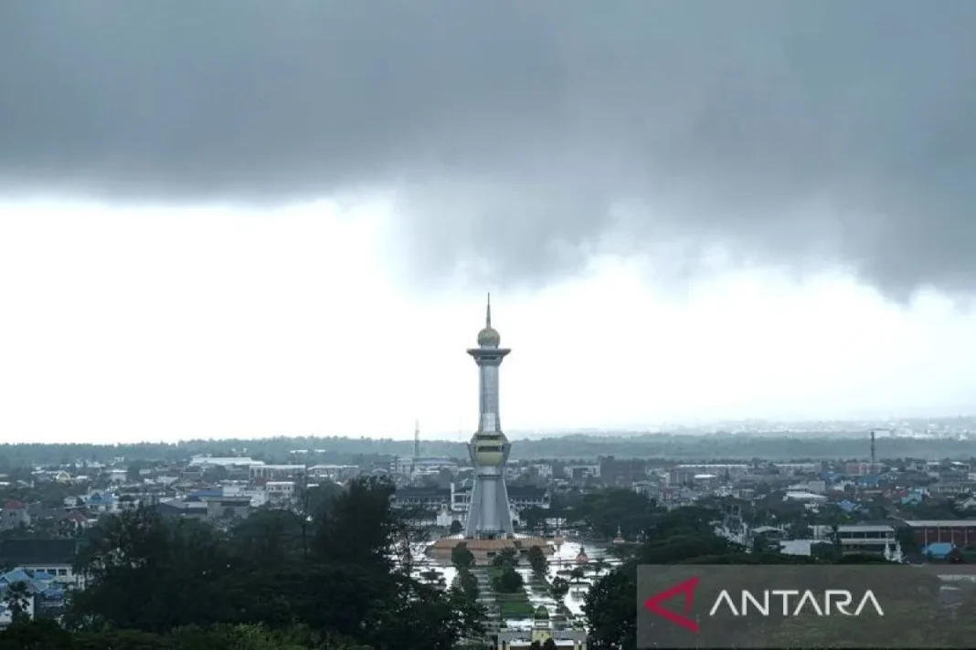 BMKG prakirakan mayoritas wilayah Indonesia diguyur hujan pada Senin