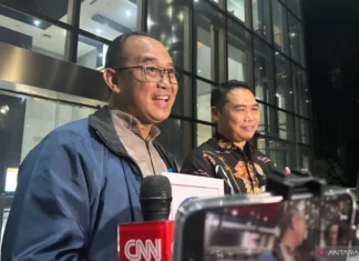 Dirjen AHU Kemenkum Serahkan Salinan Keppres Amnesti Hasto ke KPK