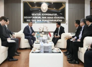 Indonesia Kaji Kebijakan Bebas Visa Kunjungan bagi Kazakhstan