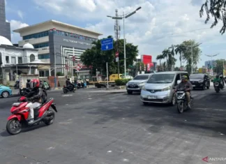 Jalan Otista Raya Jaktim kembali bisa Dilalui usai Aksi Ricuh
