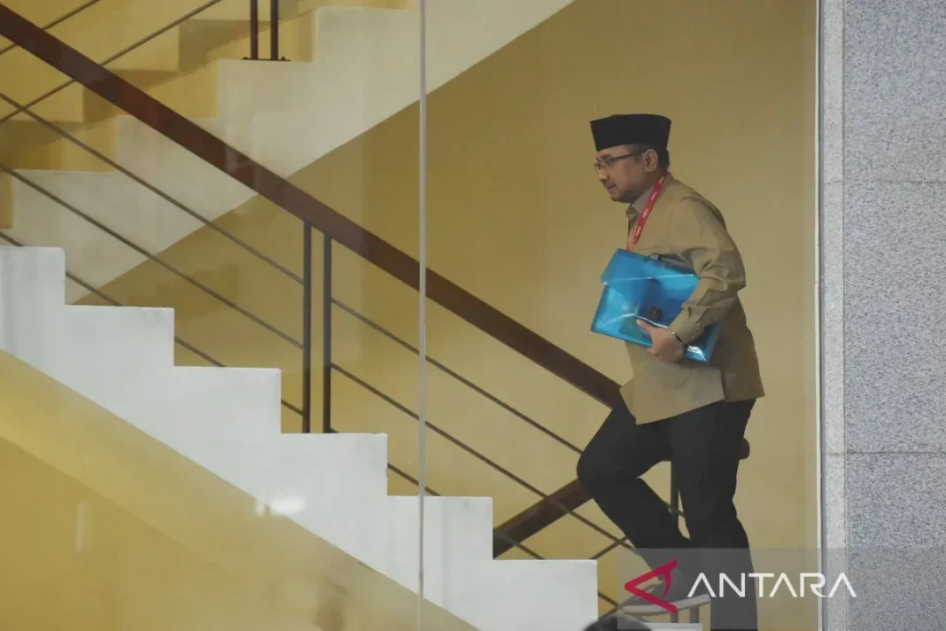 KPK cekal eks Menag Yaqut Cholil Qoumas ke luar negeri