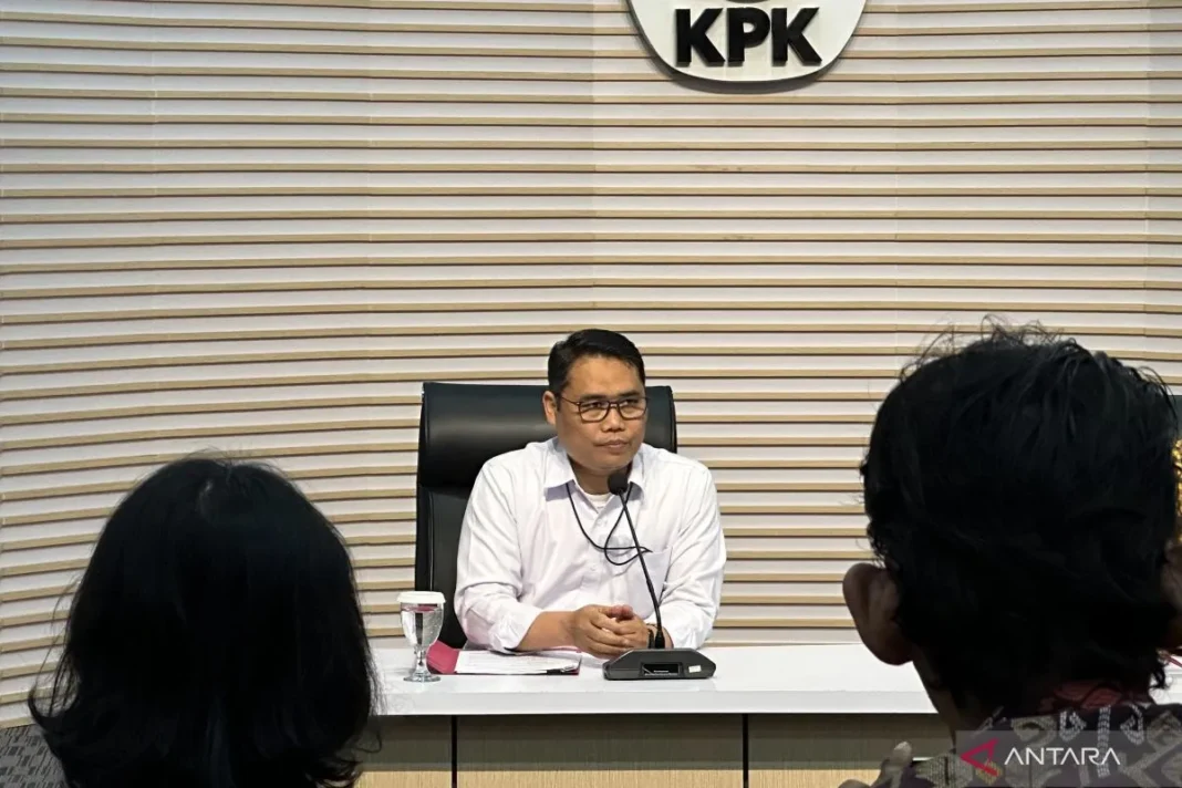 KPK tangkap tujuh orang dari dua lokasi terkait OTT di Sultra