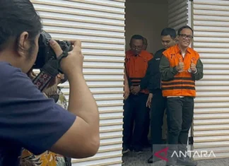 KPK Tetapkan Wamenaker Immanuel Ebenezer jadi Tersangka Pemerasan