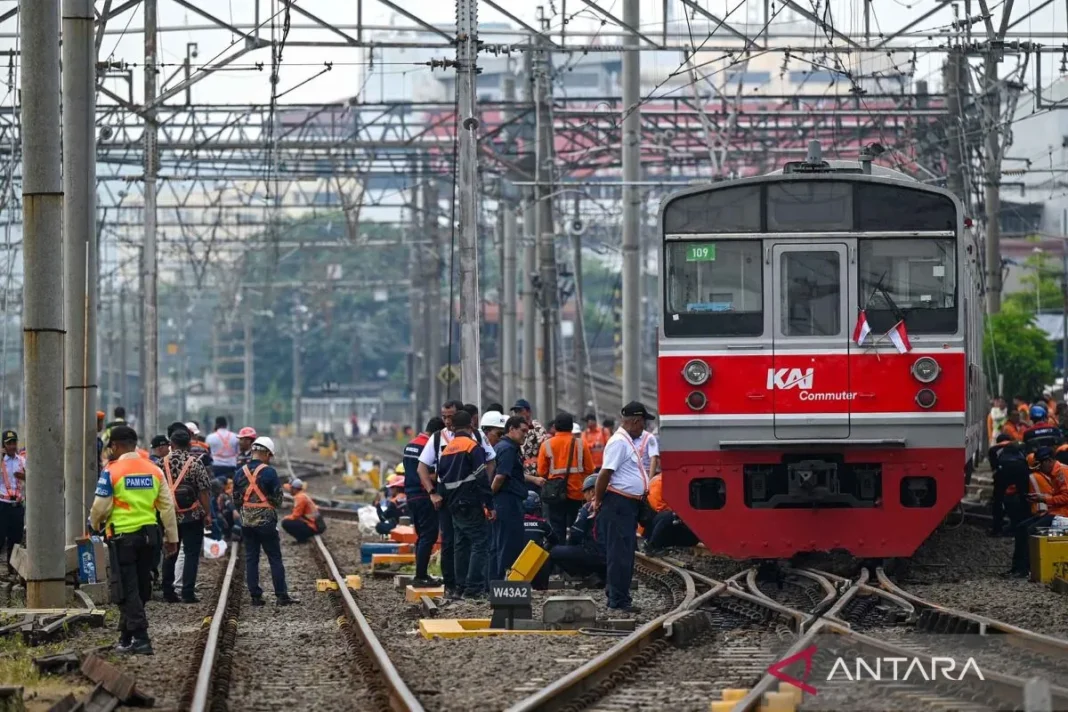 KRL Bogor-Kota anjlok, KAI Commuter rekayasa pola operasi