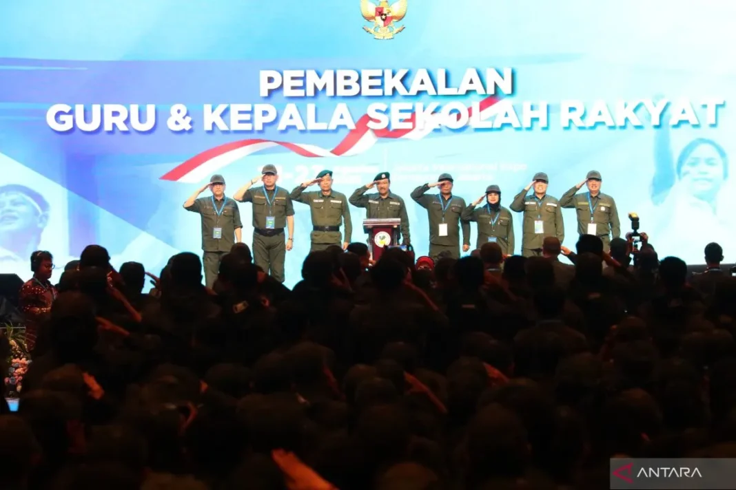 Mensos buka pembekalan akbar guru dan kepala Sekolah Rakyat di JIExpo