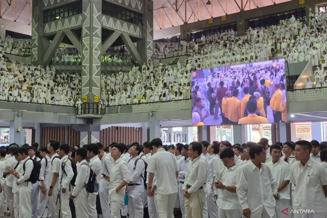 PKKMB UI, Mendiktisaintek ajak mahasiswa baru untuk jadi lebih dewasa
