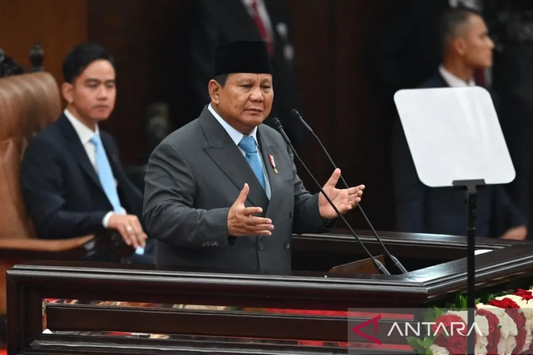 Prabowo kirim peringatan ke pengusaha curang, ancam sita aset mereka