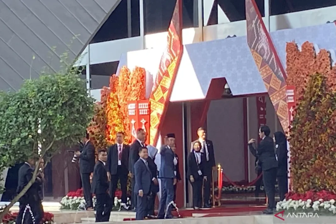 SBY dan Jokowi tiba di Gedung Parlemen hadiri Sidang Tahunan 2025