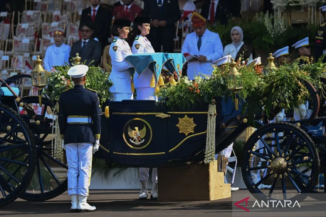 Susunan Paskibraka Indonesia Berdaulat pada Upacara HUT RI di Istana