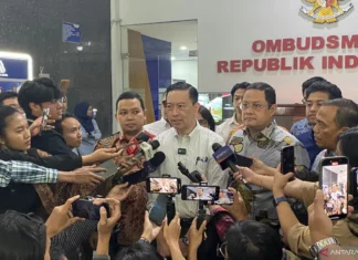 Tom Lembong Datangi Ombudsman untuk Tindak Lanjut Laporan