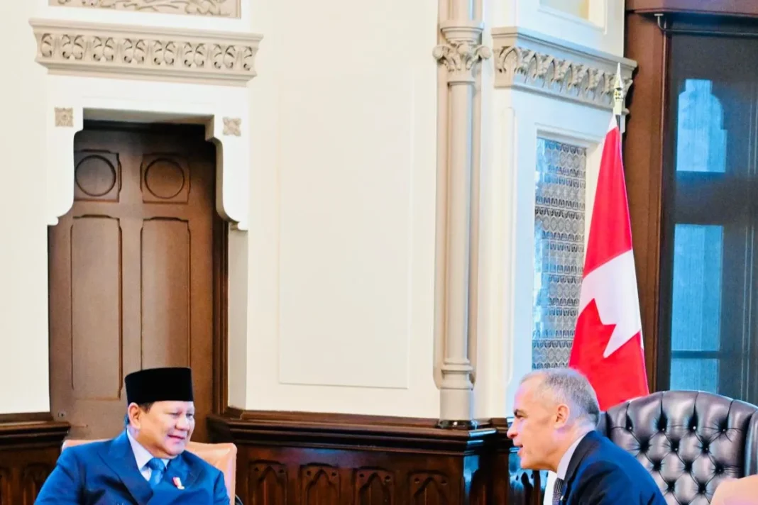 Jalin keakraban, Prabowo dijamu, diajak keliling galeri oleh PM Kanada