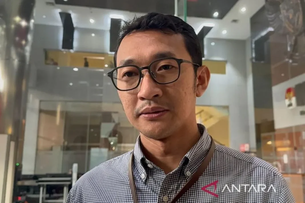 KPK panggil Kacab PT Sungai Budi Group guna dalami pengondisian bansos