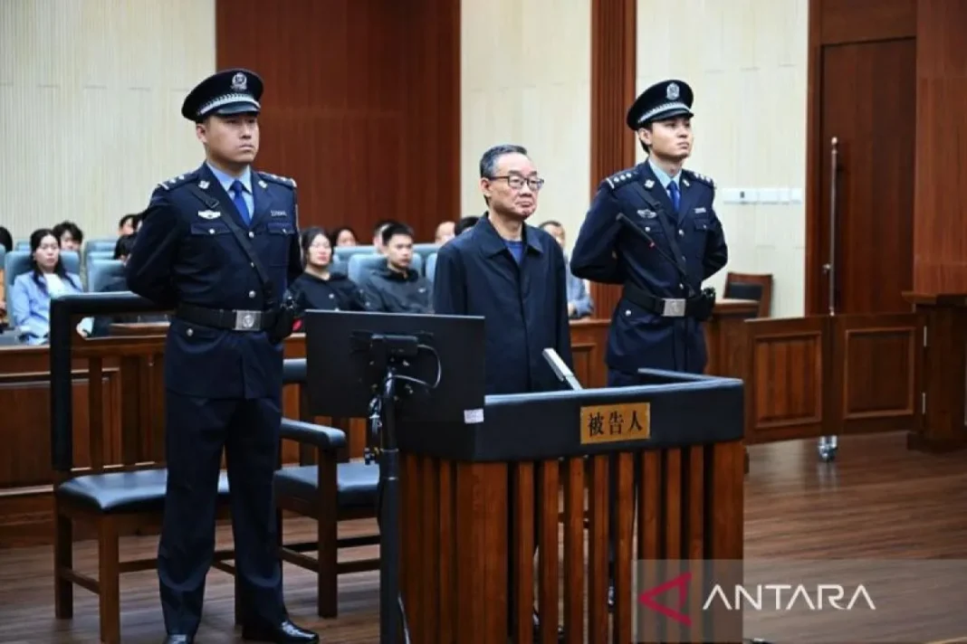 Mantan menteri pertanian China divonis mati dengan penangguhan