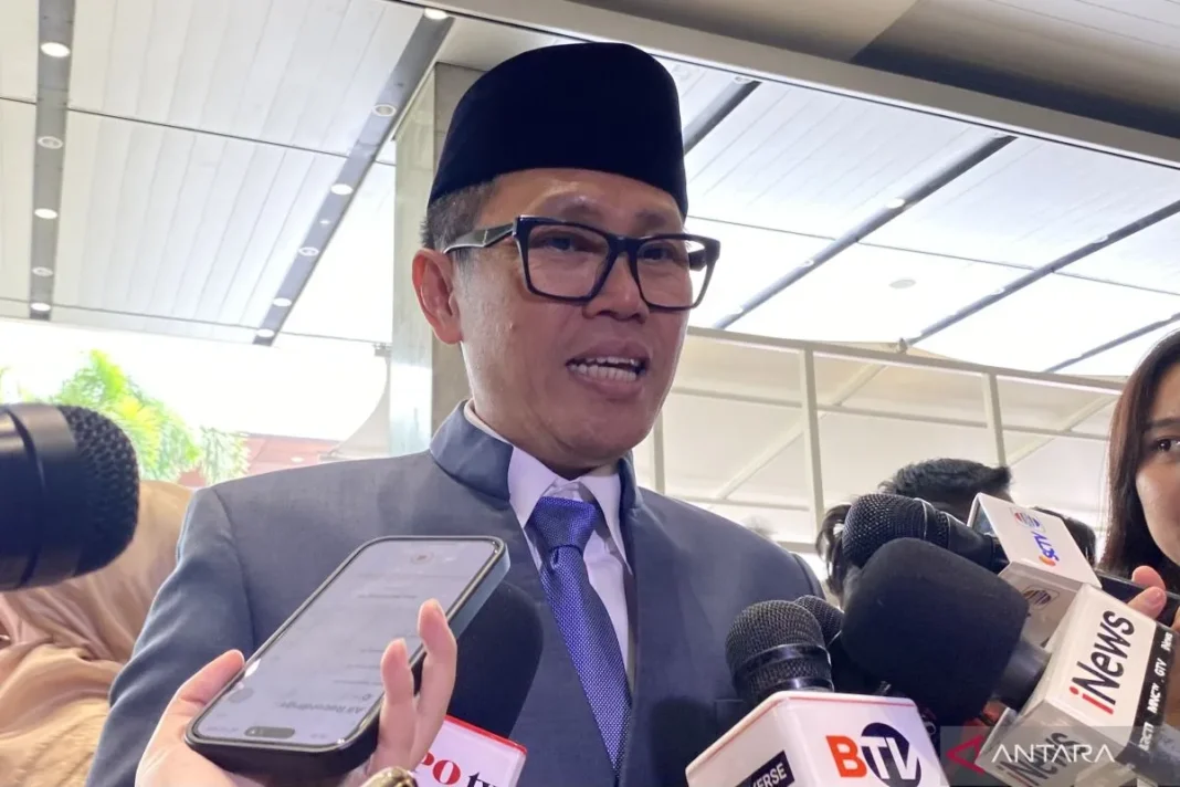 PAN ajukan penghentian gaji bagi Eko Patrio dan Uya Kuya dari DPR