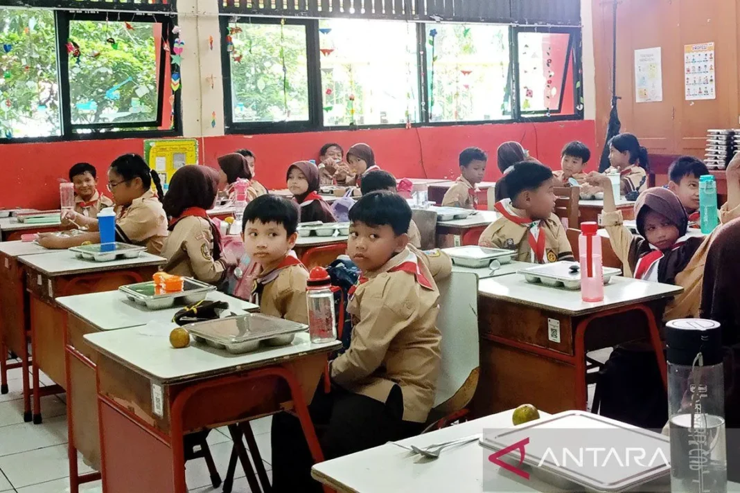 SPPG bantah ada siswa SDN 07 Pulogebang keracunan menu MBG