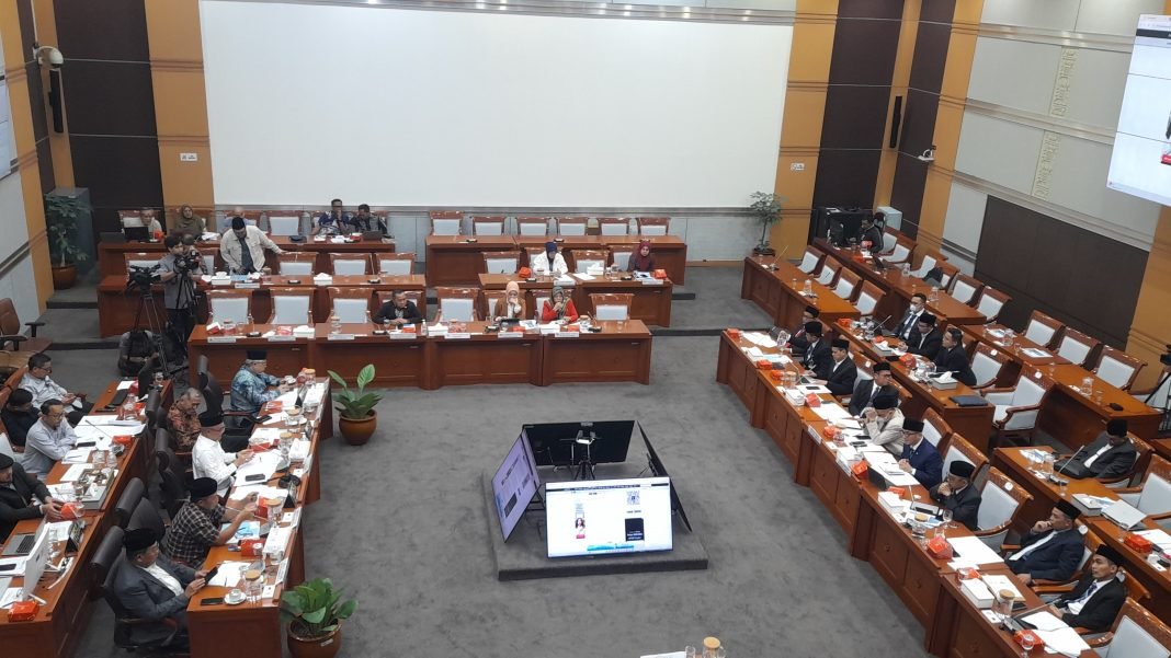 Tarif Pesawat Haji 2026 Diminta Turun Lagi Rp1 Juta, Pemerintah Sebut Bipih Jemaah Sudah Berkurang dari Tahun Lalu