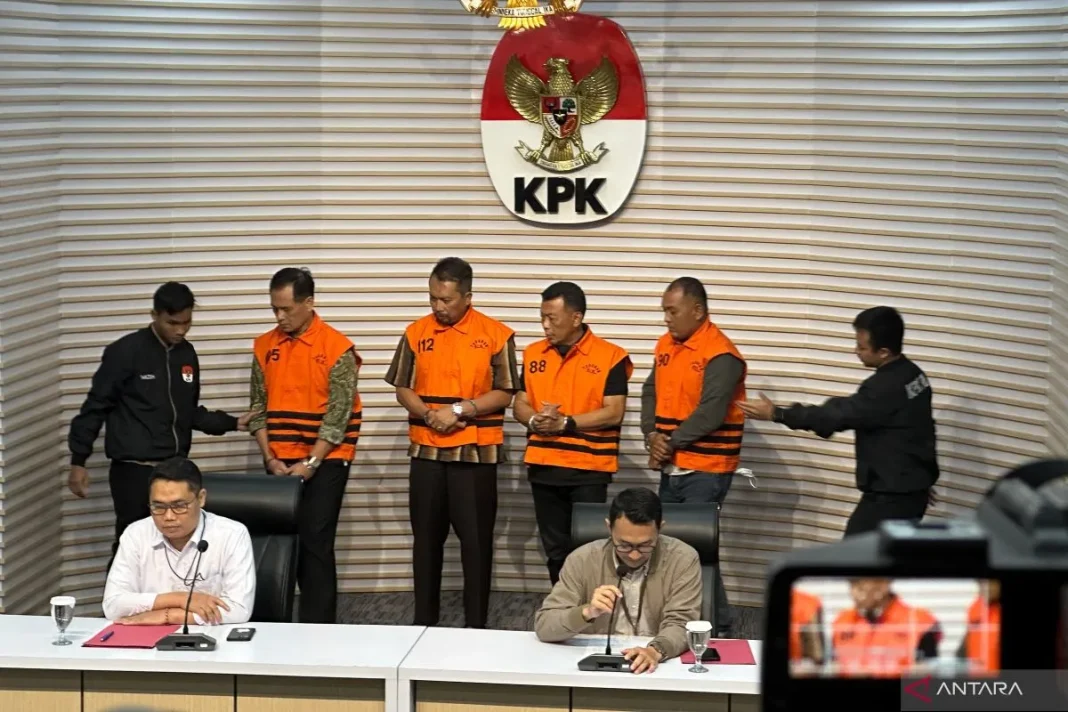 KPK dalami kemungkinan Bupati Ponorogo terima suap di dinas-dinas lain