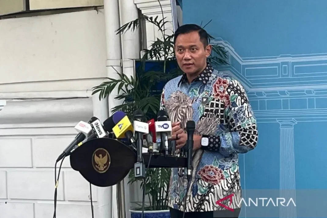 Menko AHY, Presiden Prabowo dorong pembangunan kereta di luar Jawa