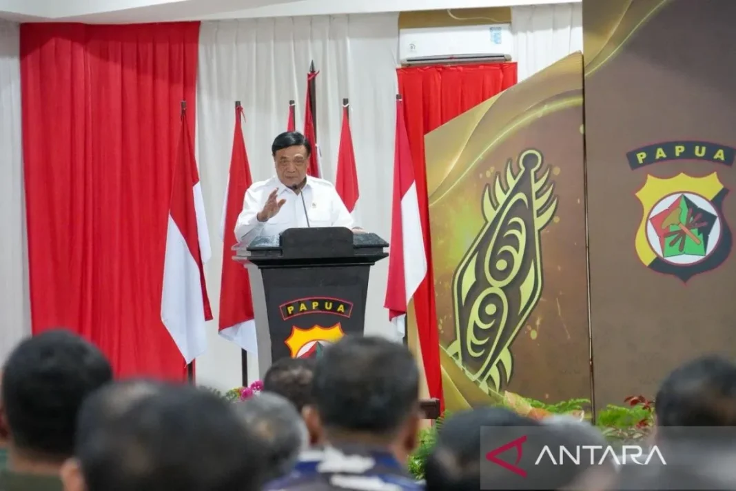 Menko Polkam minta personel TNI-Polri di Papua jaga kesehatan