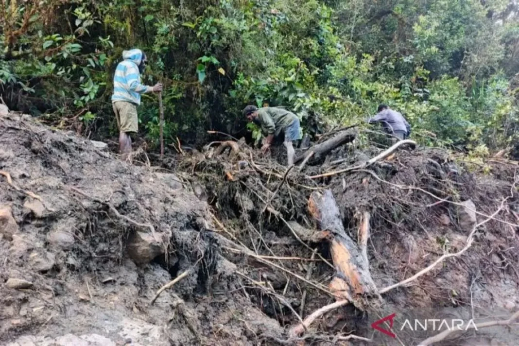 Nduga zona merah, korban longsor ditangani Satgas TNI