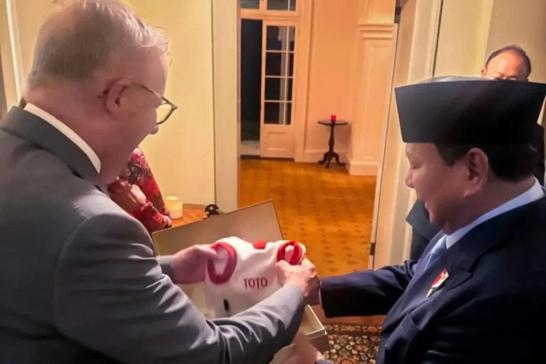 Prabowo beri hadiah untuk anjing kesayangan PM Australia