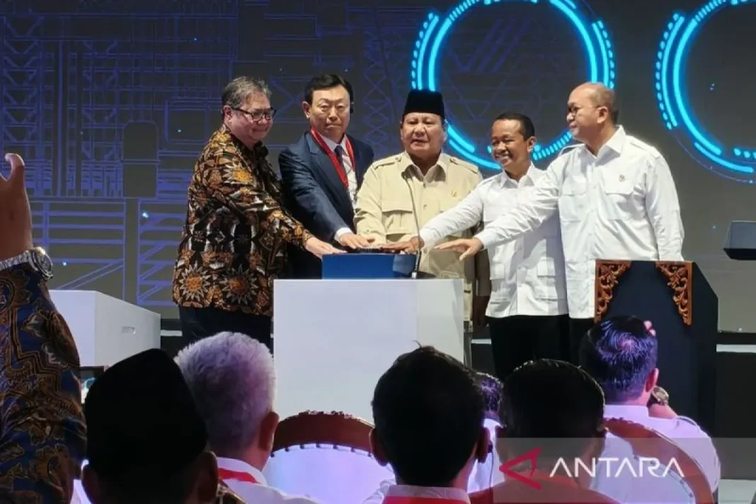 Prabowo resmikan pabrik petrokimia terbesar se-Asia Tenggara di Cilegon