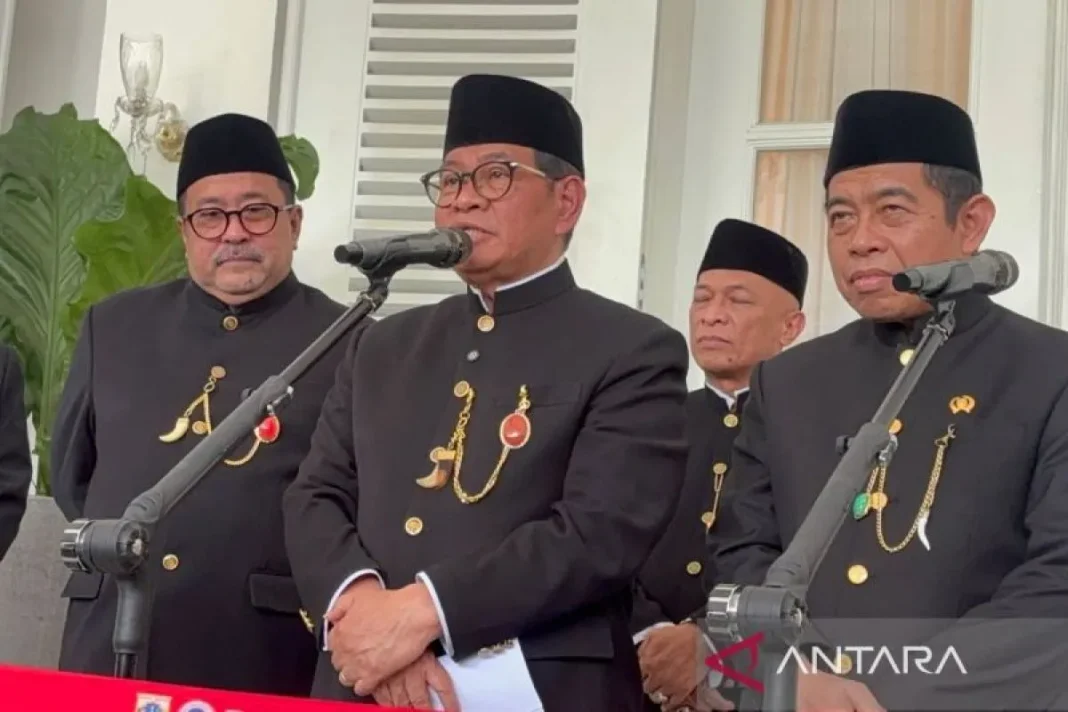Pramono lantik 1.840 pejabat Eselon III dan IV di Balai Kota Jakarta