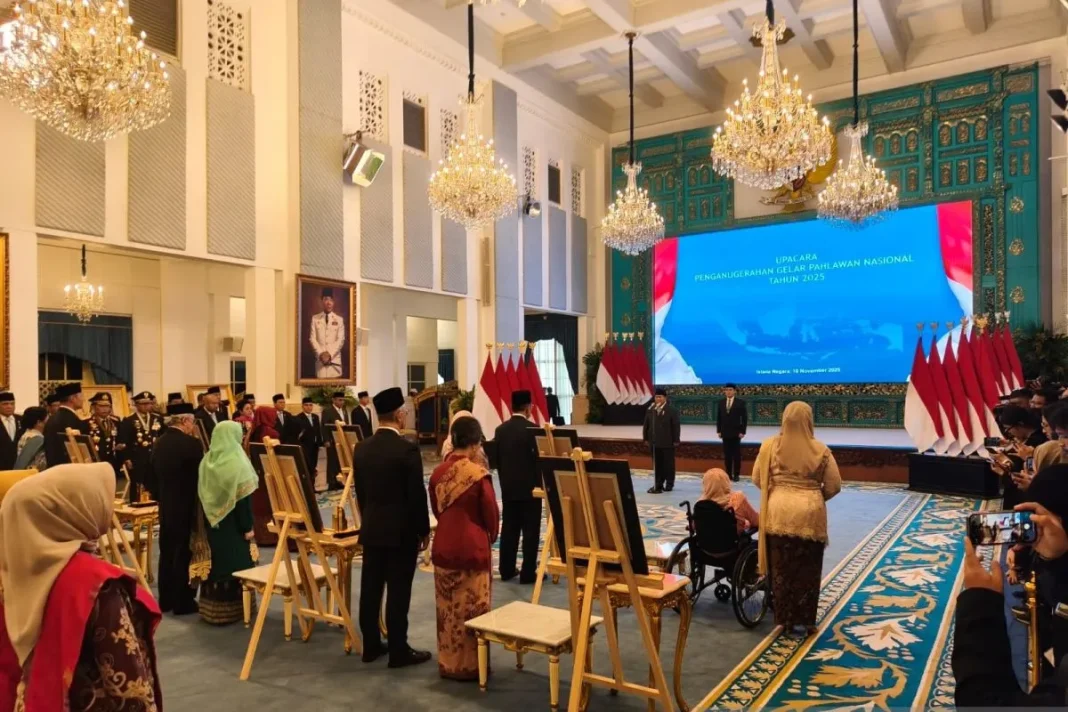 Presiden Prabowo anugerahkan gelar Pahlawan Nasional kepada 10 tokoh