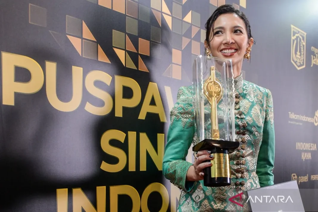 Sheila Dara jadi Pemeran Utama Perempuan Terbaik FFI lewat Sore