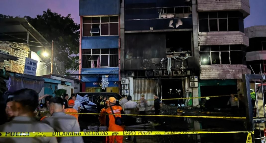 Asap Berbau Aneh dan Sangat Nyengat, Picu Tewasnya 22 Orang Kebakaran Gedung Terra Drone di Kemayoran