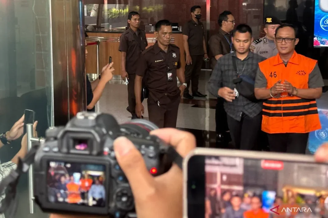 Bupati Lampung Tengah tunjuk langsung rekanan milik timses pilkada