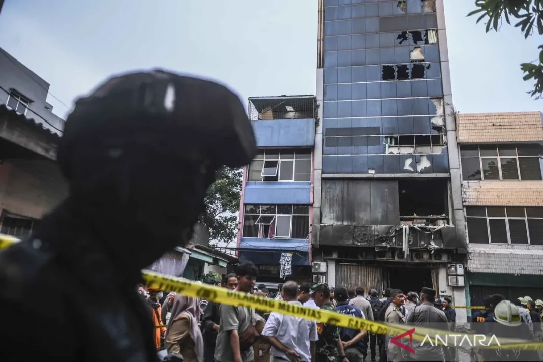 Hanya satu lantai yang terbakar