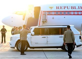 Prabowo Cek Kondisi Pengungsi di Tapanuli Tengah, Soroti Jalur Putus hingga BBM Langka