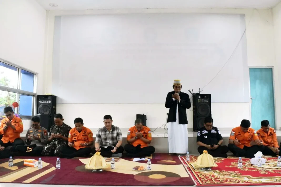 Basarnas doa bersama setelah operasi SAR pesawat ATR ditutup