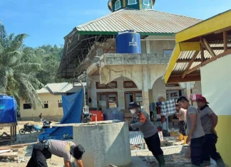 Brimob Renovasi Sumur Masjid di Tapanuli Selatan Jaga Ketersediaan Air