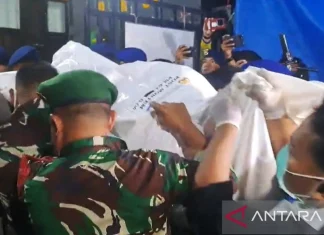 Jenazah Keempat Korban Pesawat ATR tiba di Posko DVI Makassar