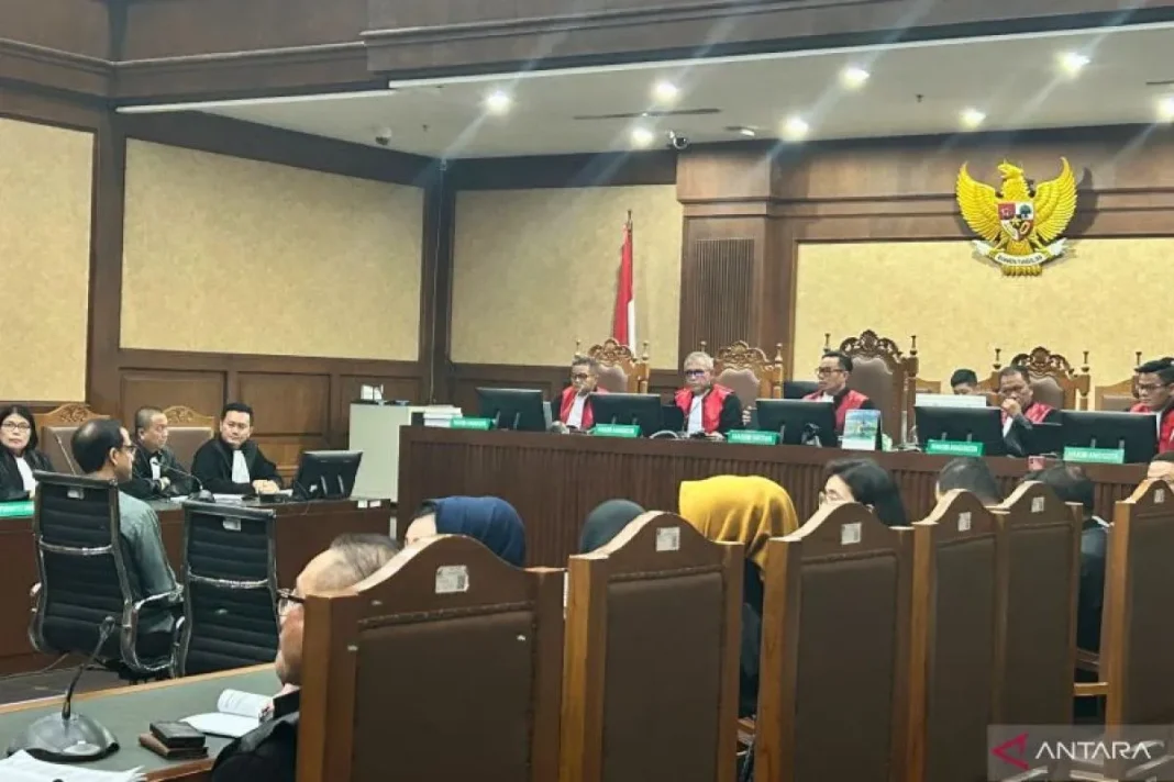 Nadiem didakwa rugikan negara Rp2,18 triliun di kasus Chromebook