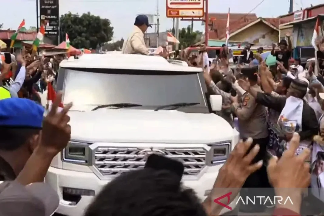 Prabowo hadiri panen raya di Karawang, umumkan swasembada pangan