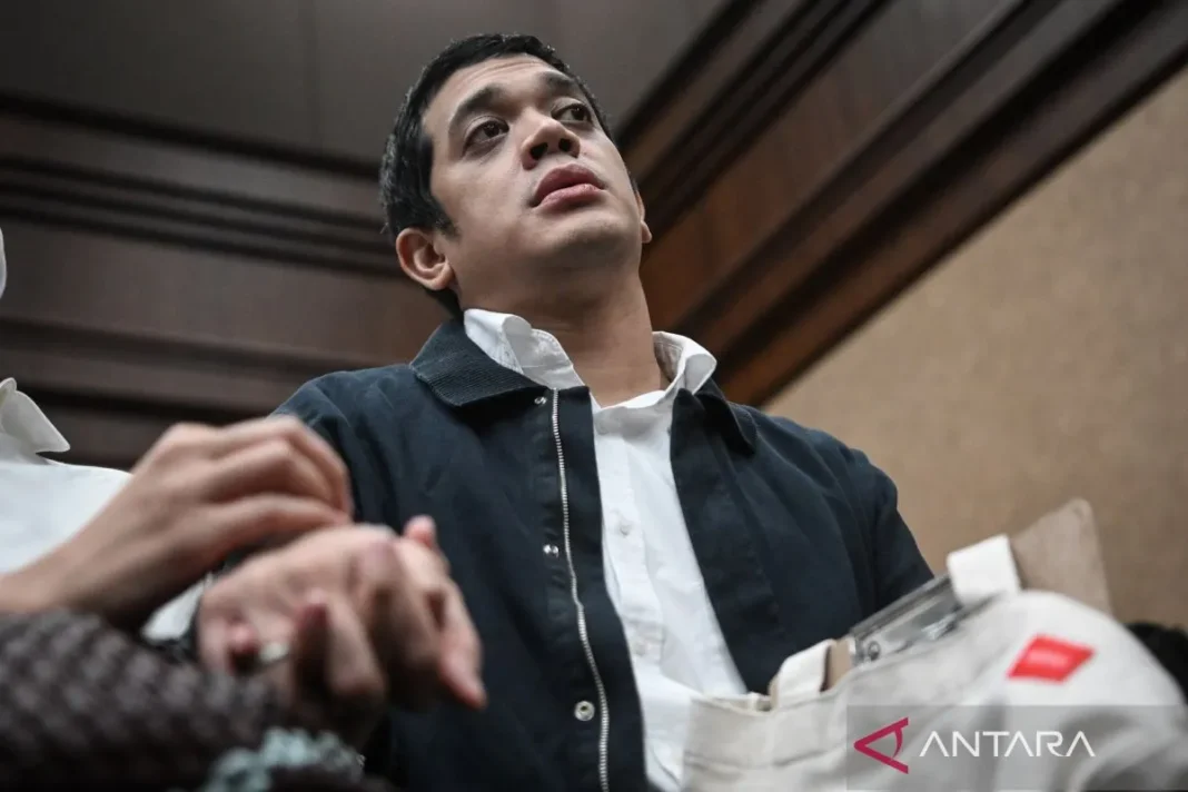 Anak Riza Chalid hadapi sidang putusan kasus korupsi minyak hari ini