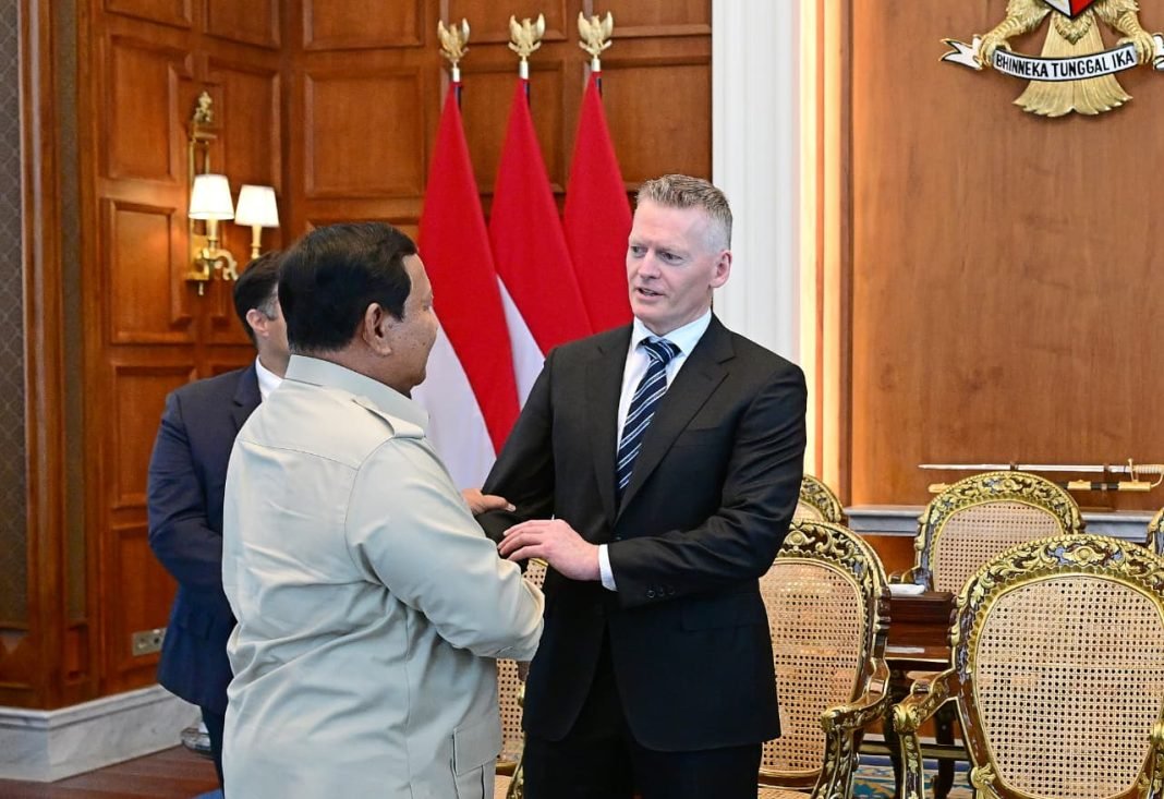 Bertemu Dirut Garuda dan Petinggi Embraer, Prabowo Tekankan Pentingnya Teknologi Penerbangan
