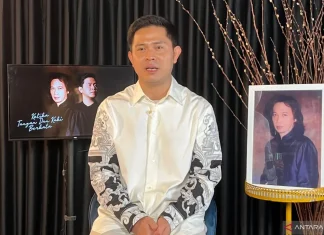 Cakra Khan dan Chrisye Duet di Lagu “Ketika Tangan dan Kaki Berkata”