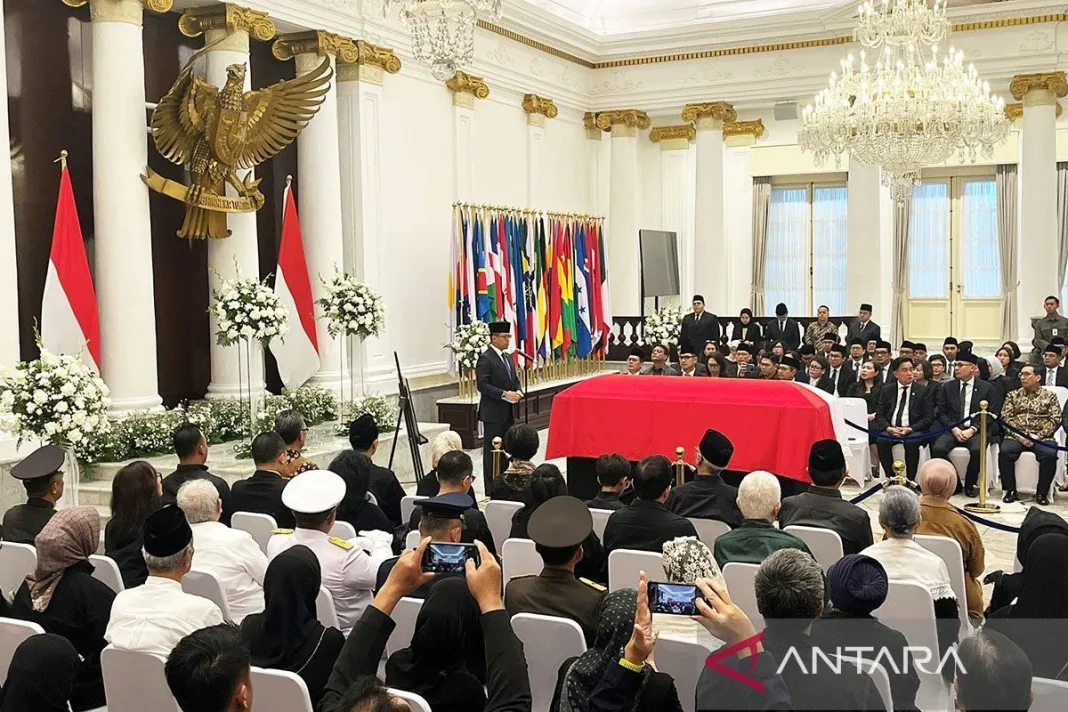 Kemlu beri penghormatan terakhir bagi mendiang Dubes Agus Widjojo