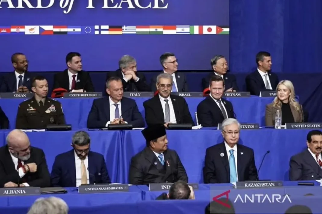 Trump janjikan Rp162 triliun untuk Gaza lewat Dewan Perdamaian