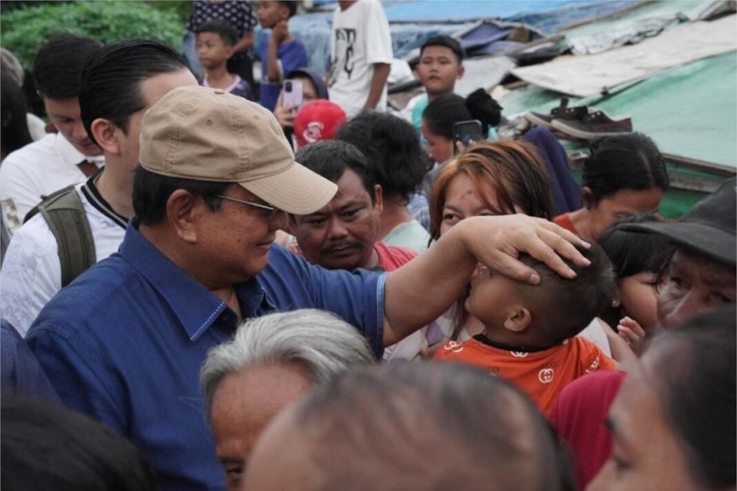 Cerita Teddy saat Prabowo Diam-diam Blusukan di Bantaran Rel Senen