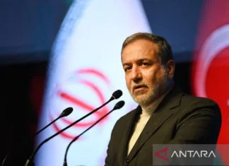 Iran Kritik Macron Abaikan Serangan terhadap Fasilitas Energi Iran