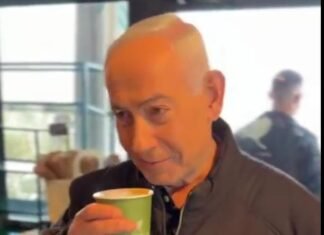 Rumor Kematiannya jadi Olok-Olok, Netanyahu Pamer Dirinya Sehat Sambil Santai Minum Kopi