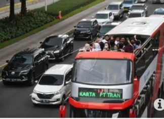 Transjakarta Siapkan Bus Atap Terbuka untuk Nikmati Lebaran