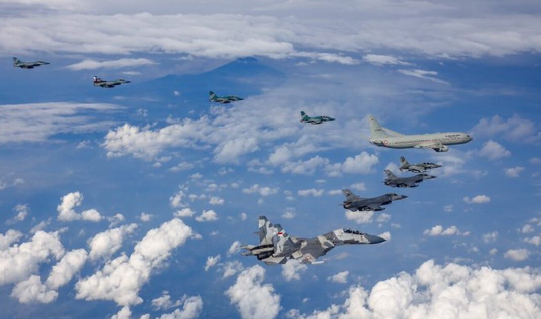 AS Disebut 18 Kali Langgar Wilayah Udara RI, Kemlu Serahkan Penanganan ke TNI
