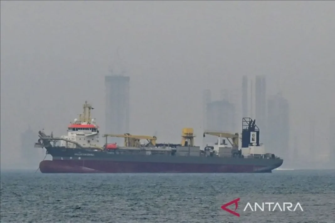 Harga minyak global turun drastis menyusul gencatan senjata