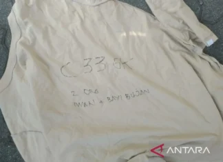 Kebakaran Apartemen Mediterania, Penghuni Lempar Baju Berisi Tulisan